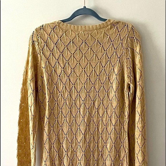 Unbranded Butterfly NWT Yellow with Gold Thread Accents Lace Knit Seeater Medium - Picture 11 of 11